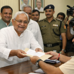 JDU President Election: नीतीश कुमार ने अध्यक्ष पद के लिए भरा नामांकन, 2028 तक पार्टी की कमान रहना लगभग तय